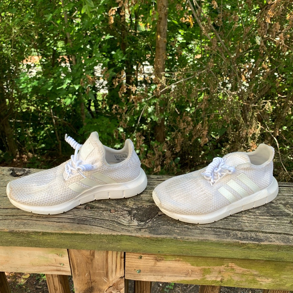 Adidas Swift Run White Shoes (Sz 13 k)
